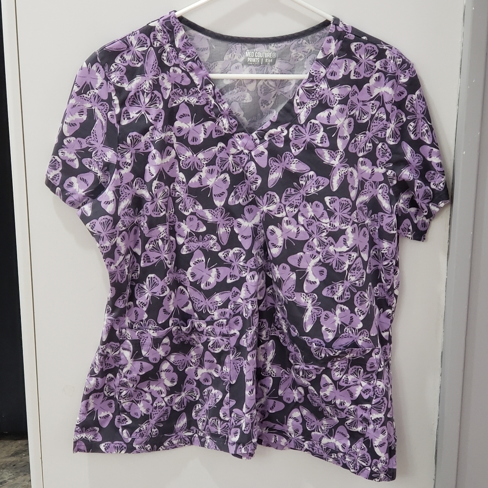 Scrub top XL butterflies
